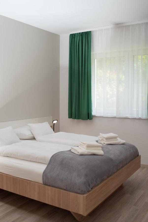 Twins Apartman Heviz Ngoại thất bức ảnh