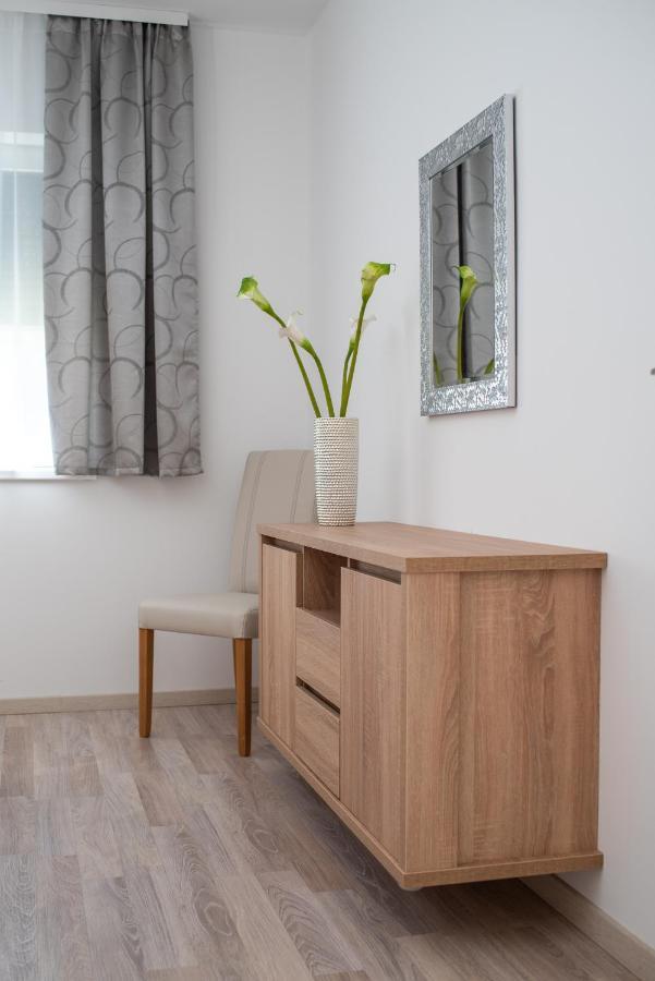 Twins Apartman Heviz Ngoại thất bức ảnh