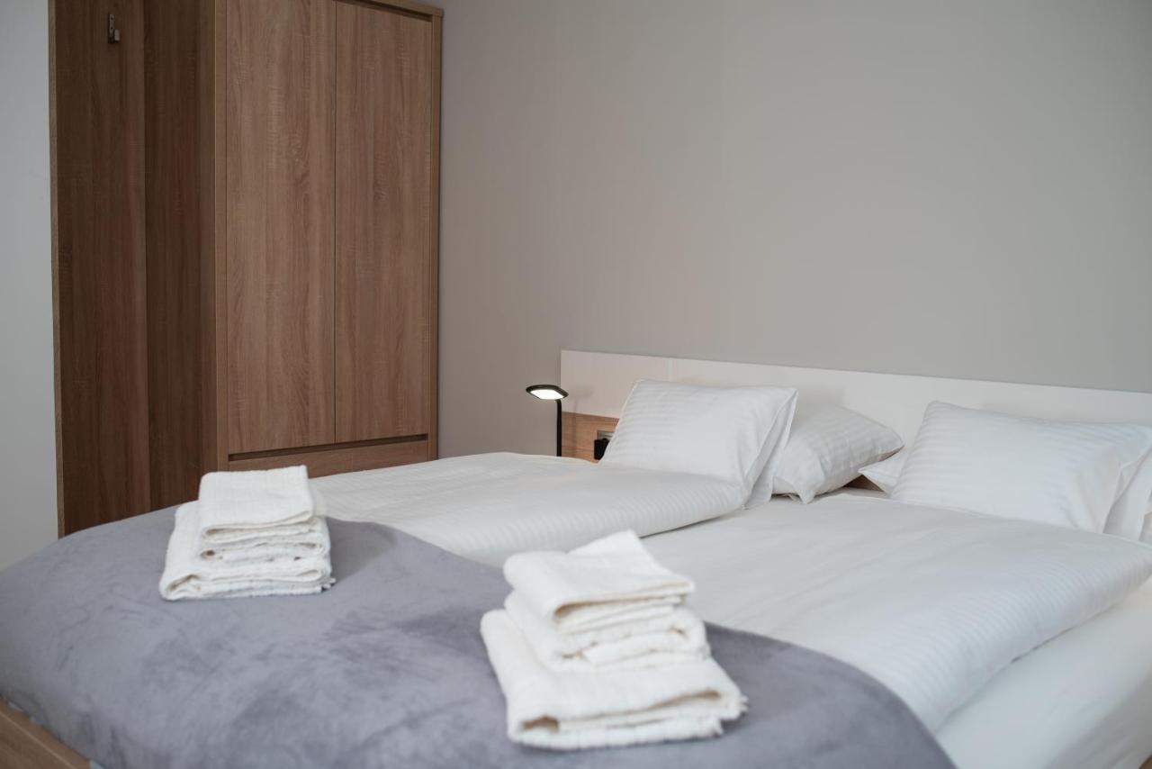 Twins Apartman Heviz Ngoại thất bức ảnh