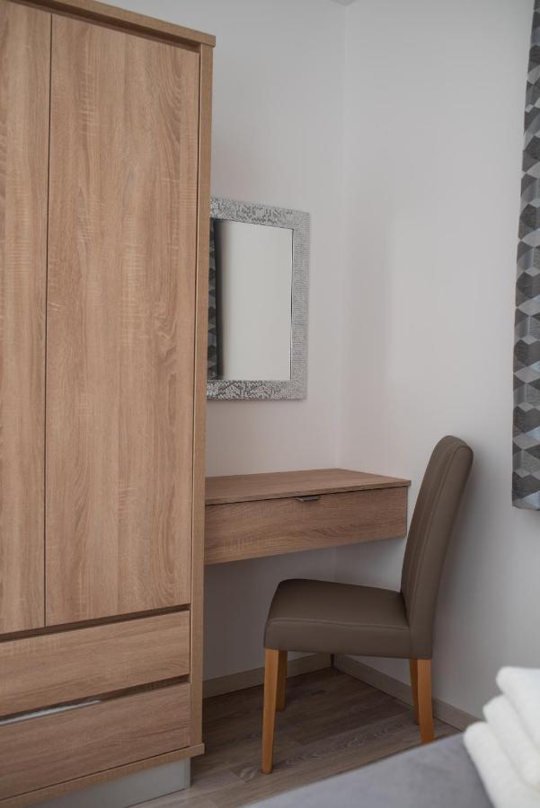 Twins Apartman Heviz Ngoại thất bức ảnh