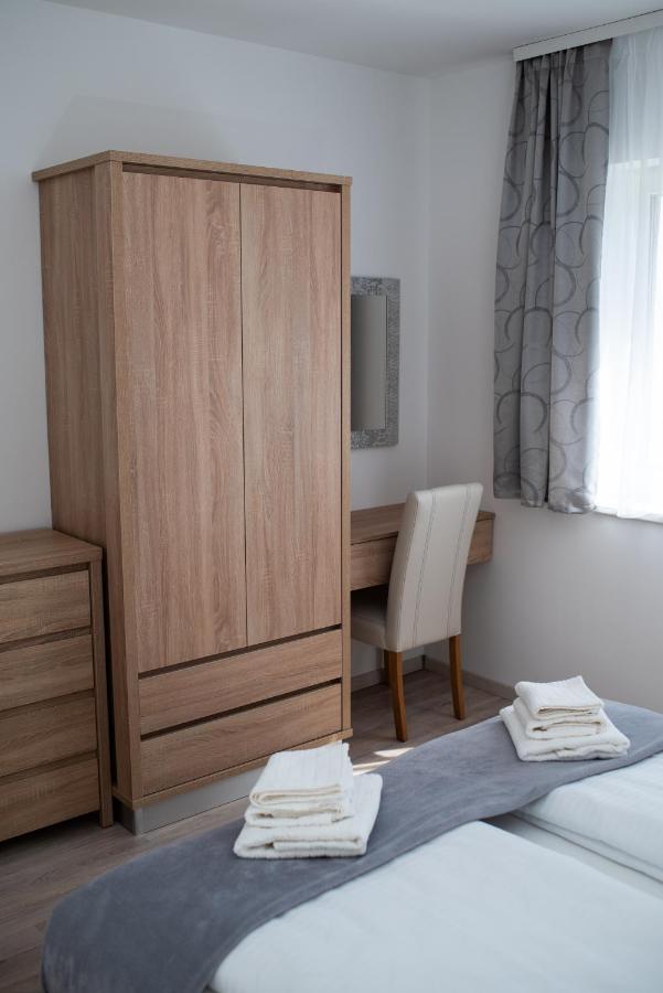 Twins Apartman Heviz Ngoại thất bức ảnh